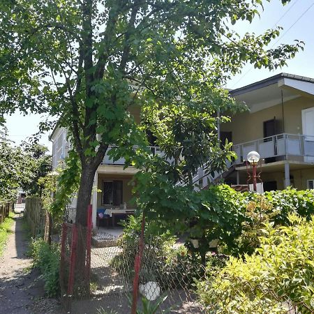 Guest House Of Givi Kobuleti Luaran gambar